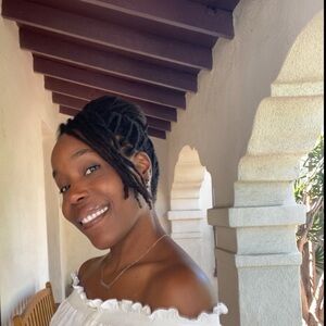 Meet your Posher, Charlin